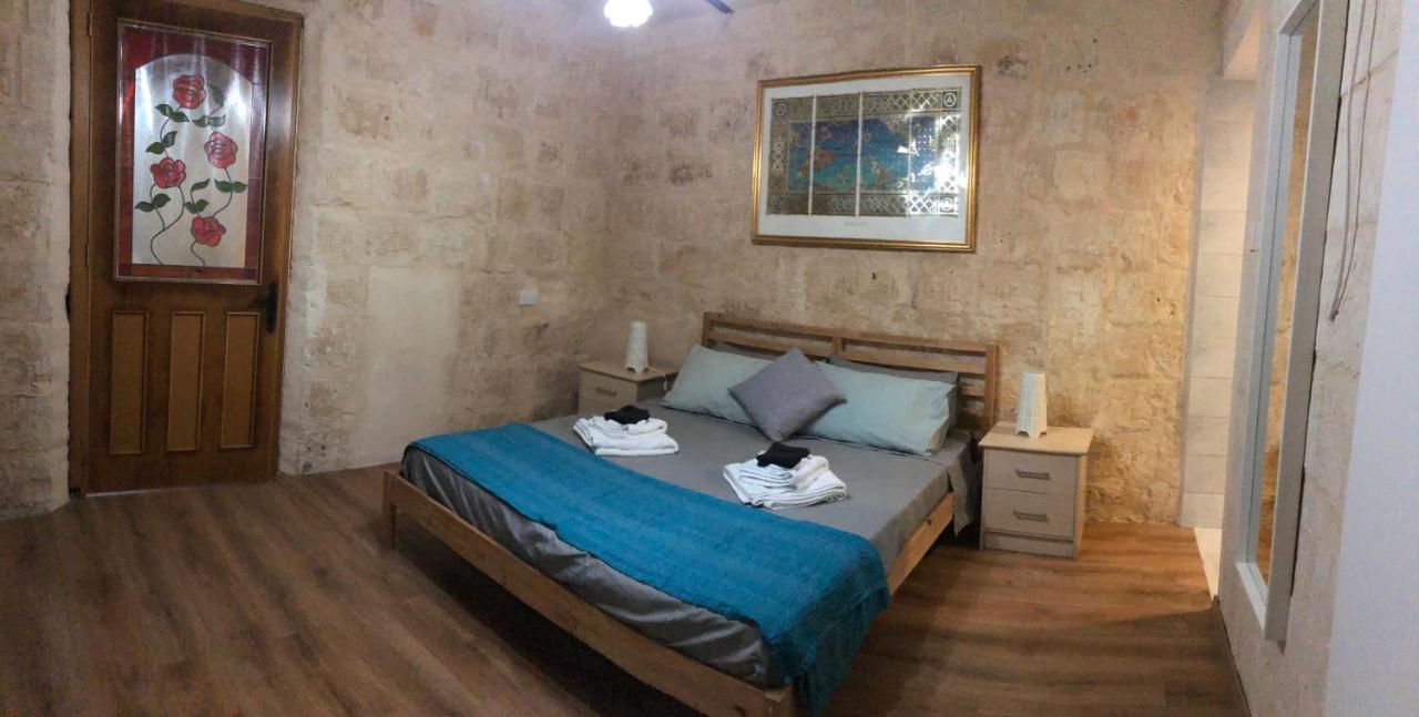 דירות Floriana Cosy Townhouse מראה חיצוני תמונה