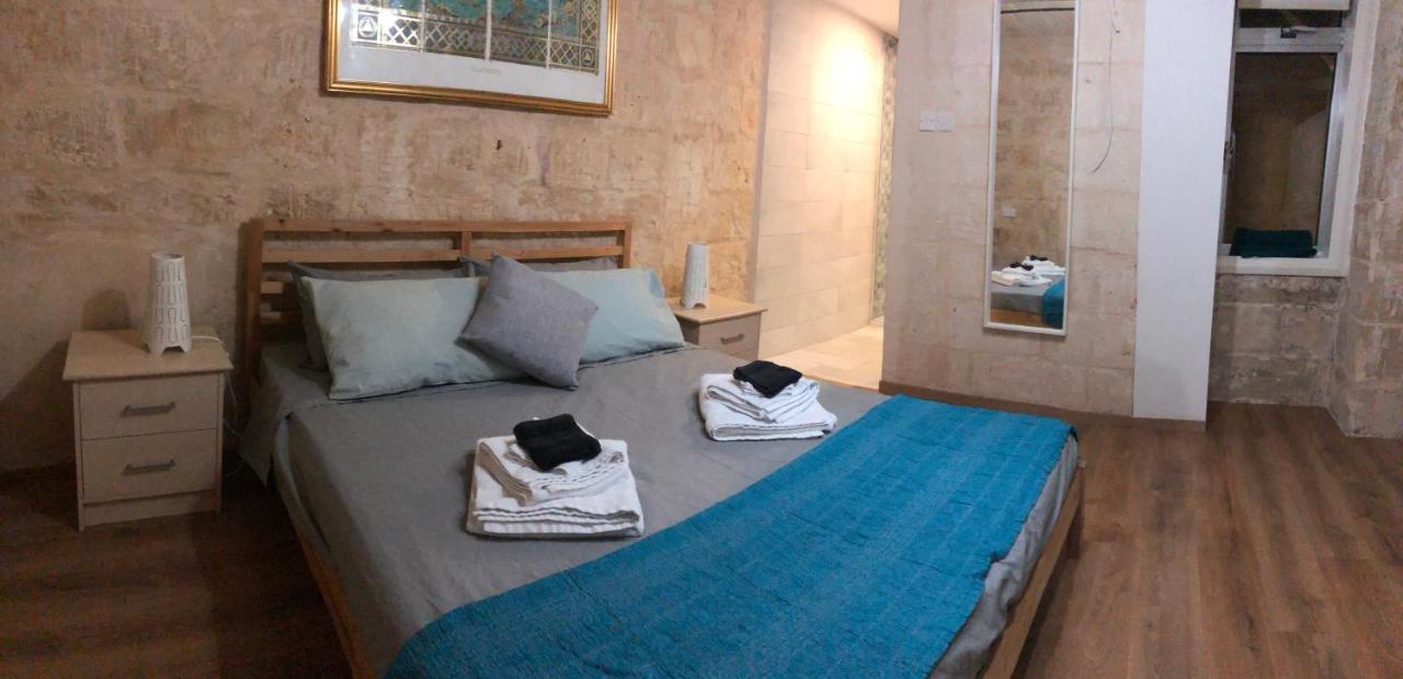 דירות Floriana Cosy Townhouse מראה חיצוני תמונה