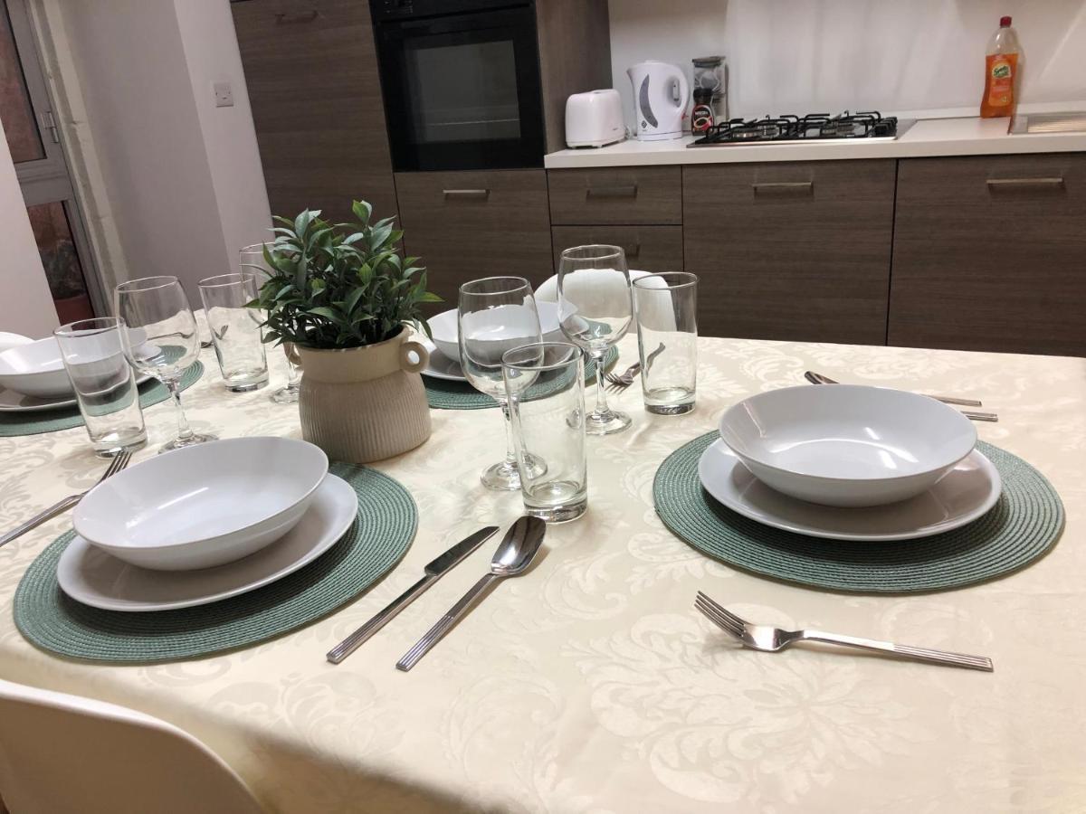 דירות Floriana Cosy Townhouse מראה חיצוני תמונה